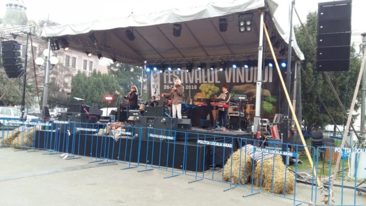 TEST DE SONORIZARE: ”CRĂCIUN FERICIT!”, LA FESTIVALUL ĂSTA DE VIN DIN 2016