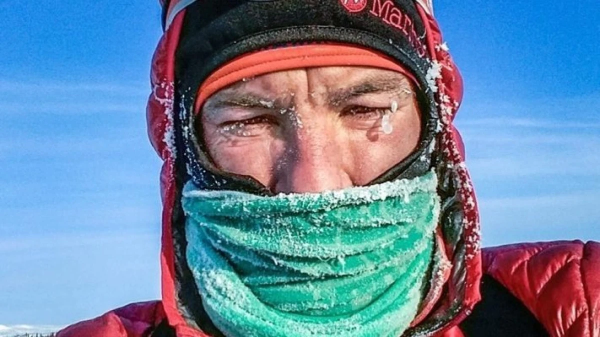Tibi Ușeriu, în continuare pe locul I în iadul de gheață. Irlandezul de pe locul II a abandonat