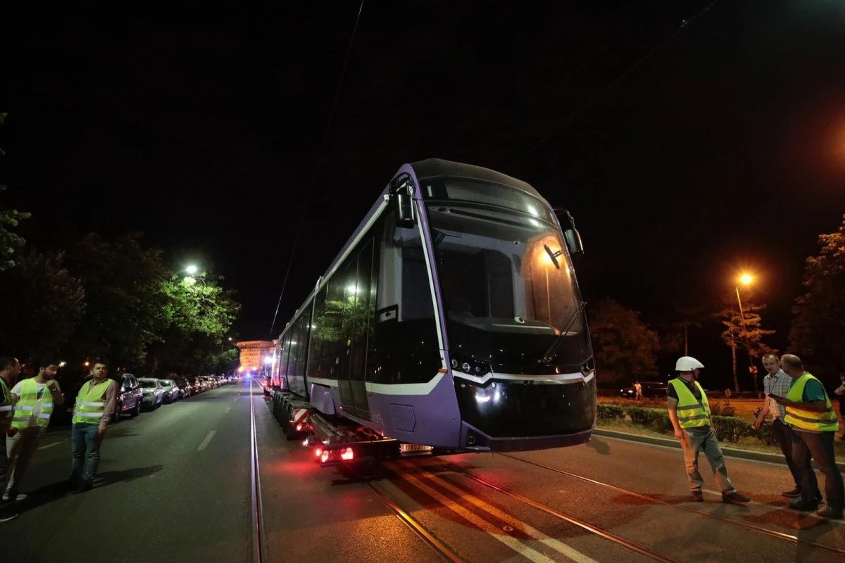 Timișoara preferă tramvaiele turcești, în locul celor produse la Arad