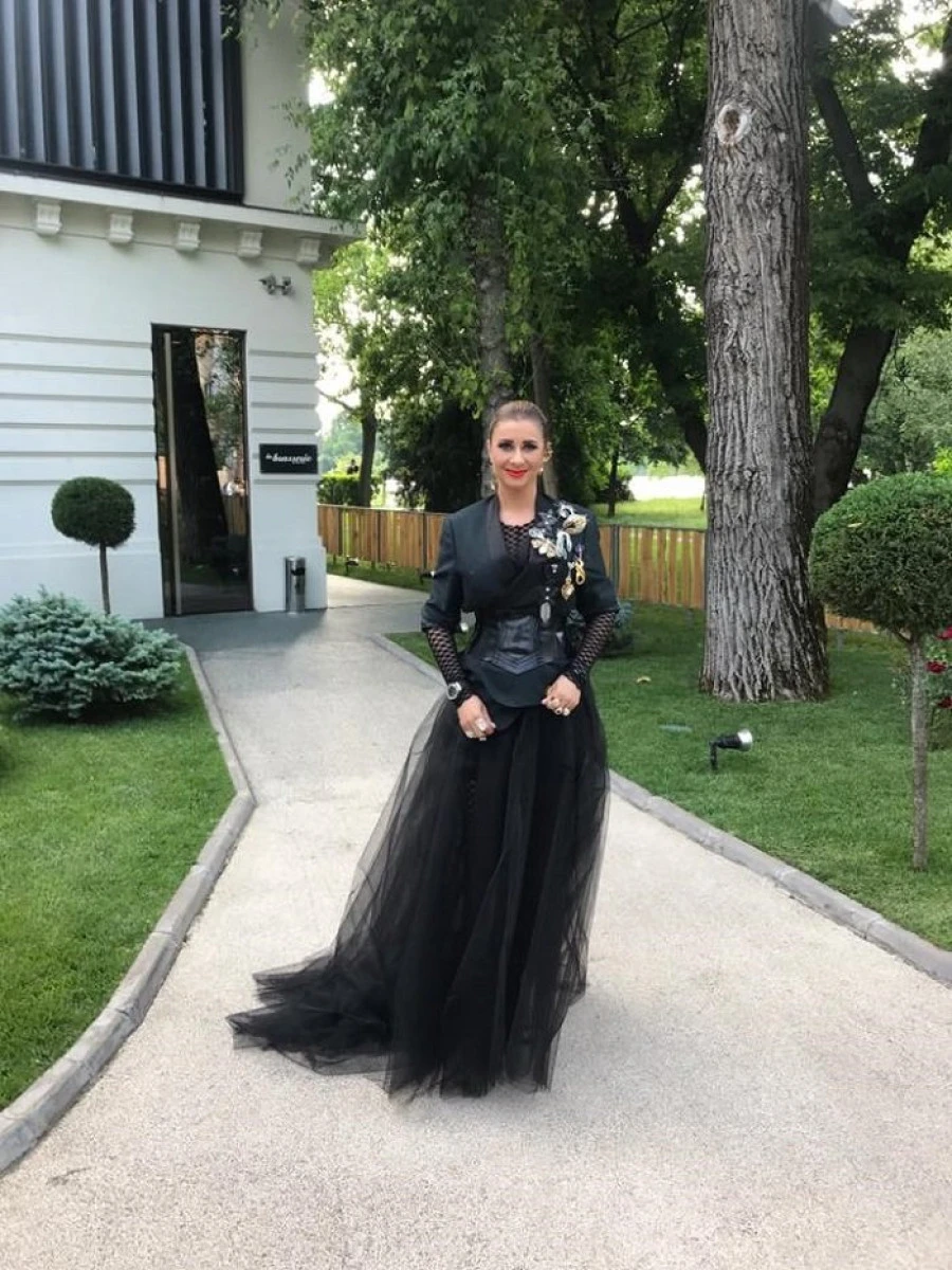 Ținuta cu care Prodanca a dat-o gata pe Iulia Albu