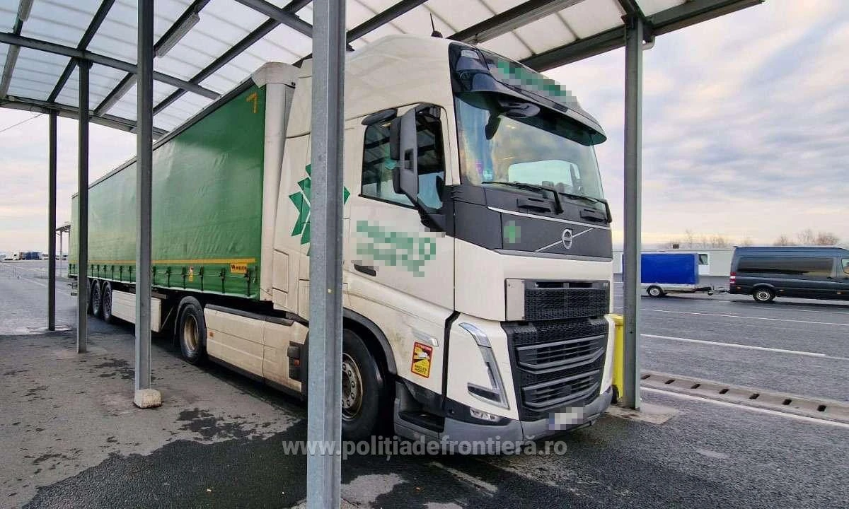 TIR în valoare de 100.000 de euro, căutat de către autoritățile din Polonia, descoperit în PTF Nădlac II