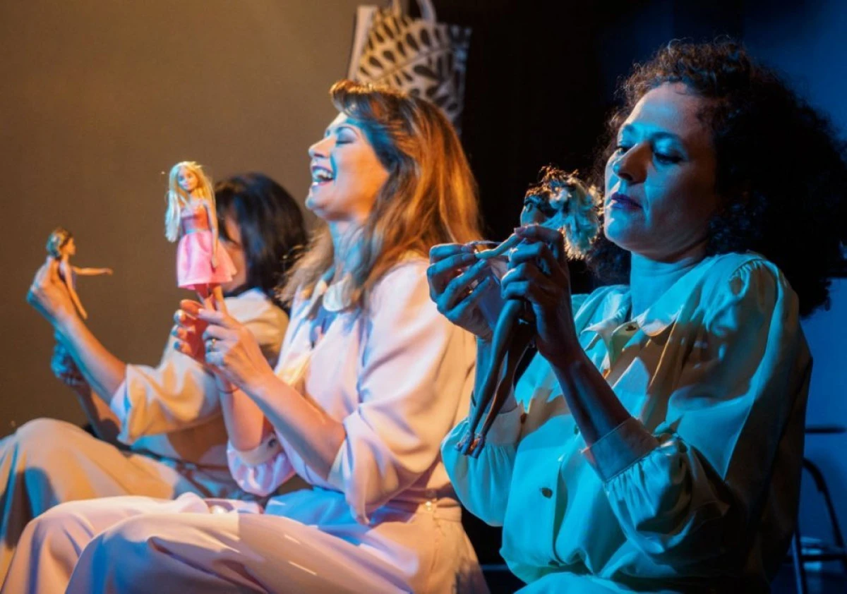 „Totul despre femei” dă startul, miercuri, Teatrului de Vară