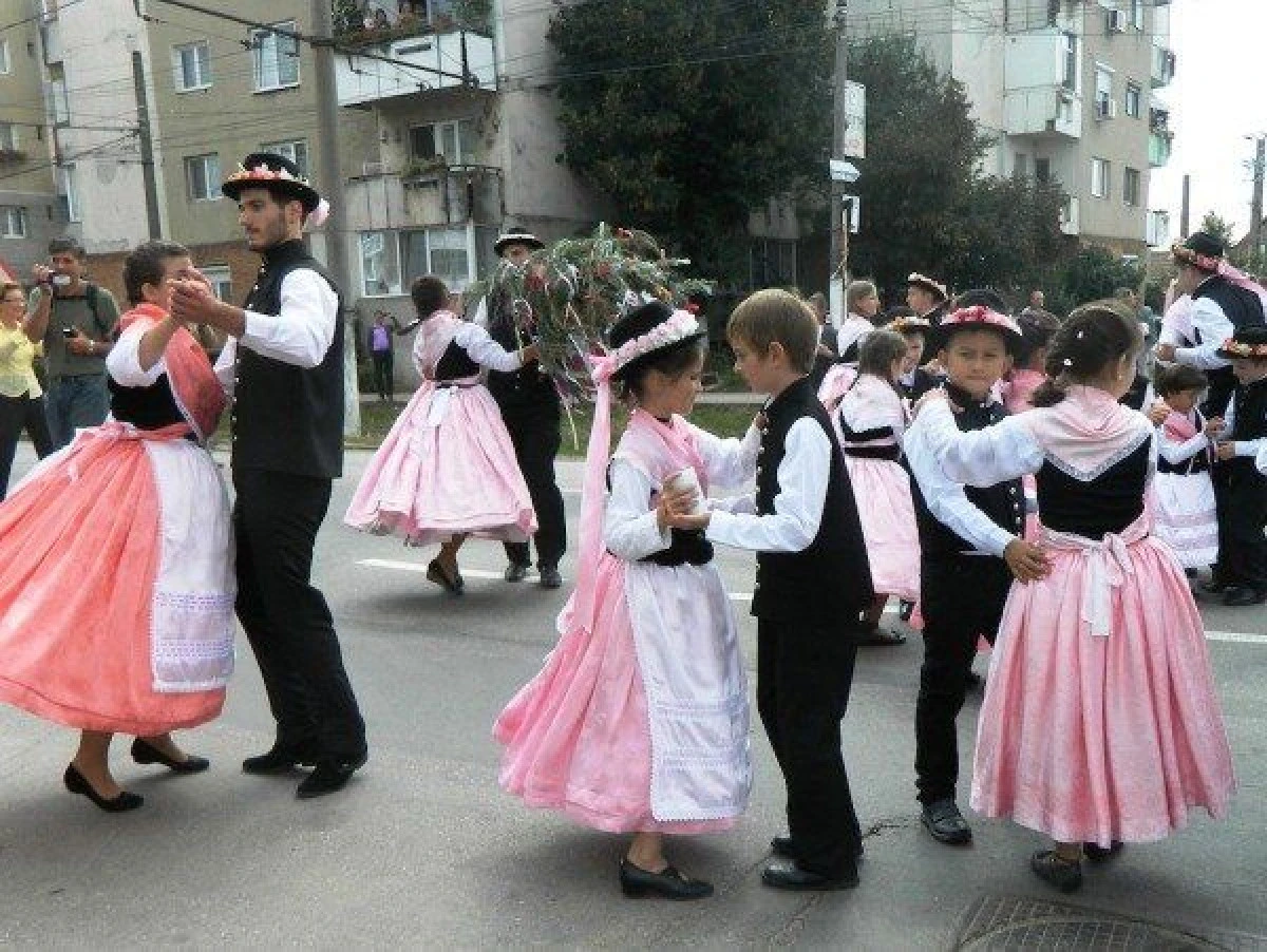 TRADITIONALUL KERWEI REINVIE, IN 10 AUGUST, LA SANPETRU GERMAN