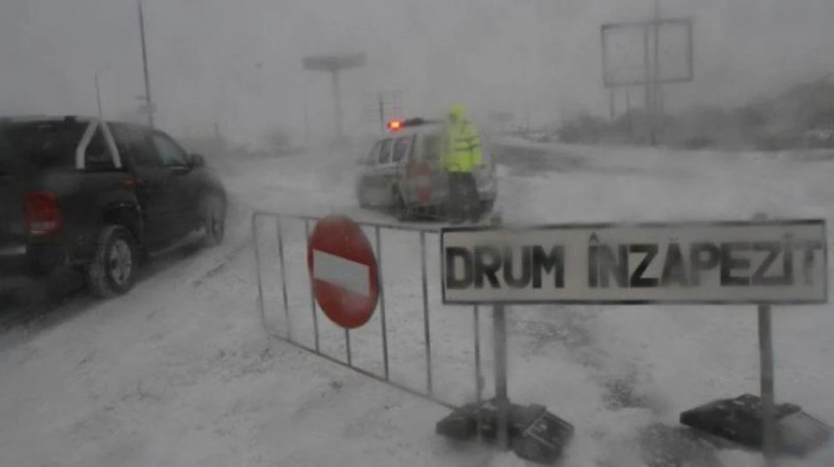 Trafic îngreunat pe mai multe drumuri din ţară