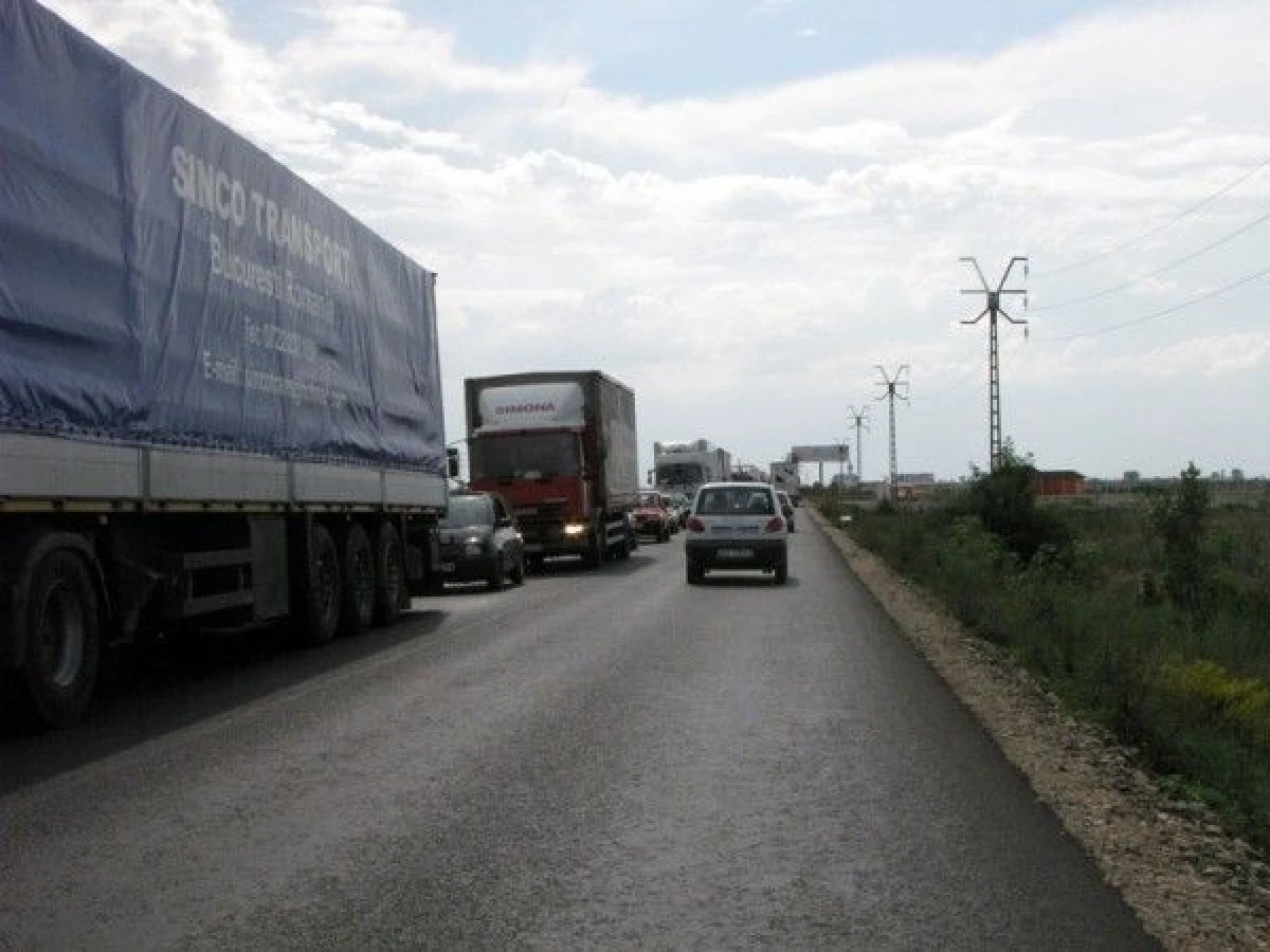 TRAFIC RELUAT PE CENTURA, DUPA UN ACCIDENT RUTIER