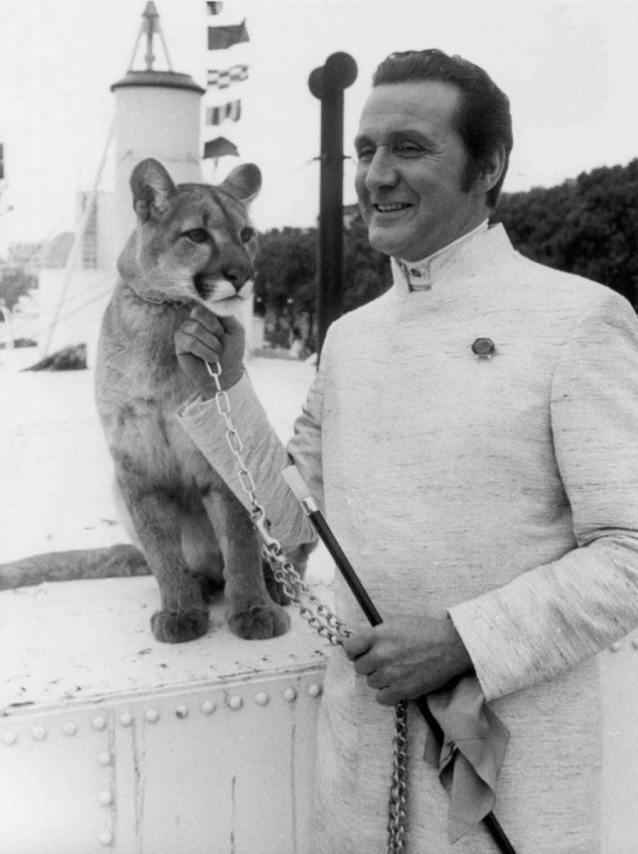 TRAGEDIE IN LUMEA FILMULUI! A MURIT ACTORUL PATRICK MACNEE