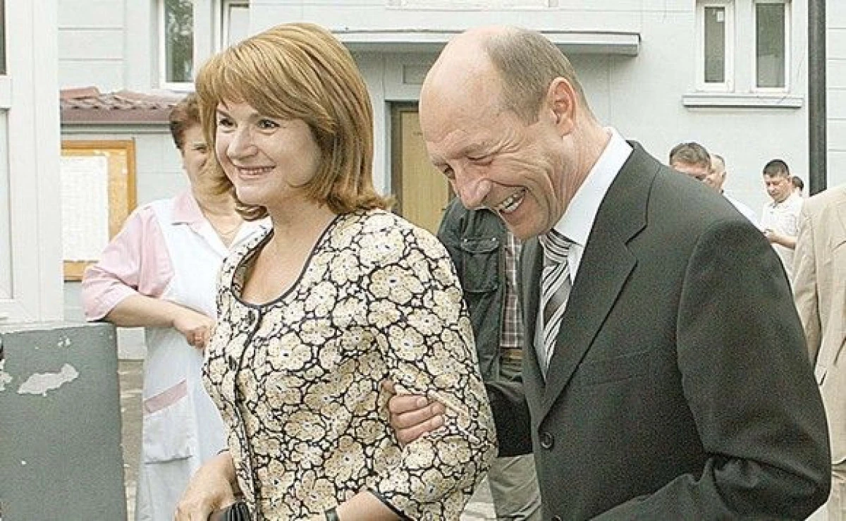 TRAIAN BĂSESCU, MOLDOVEAN CU ACTE ÎN REGULĂ