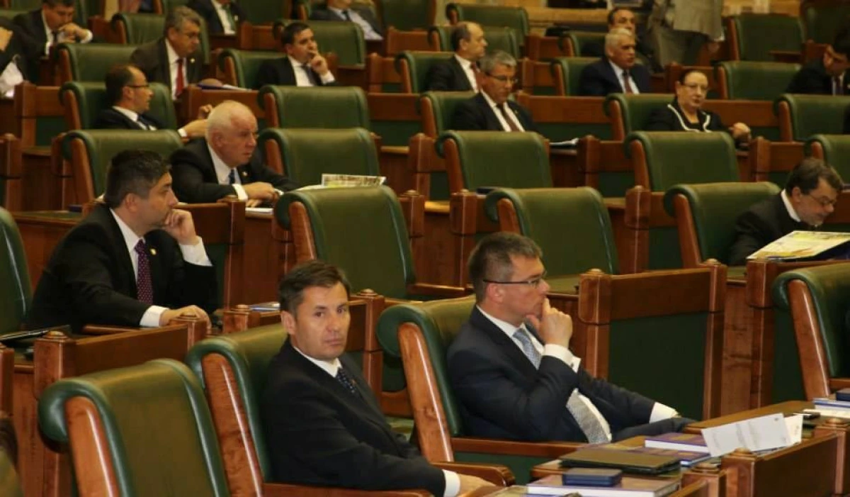 TRAIAN IGAS: "COLEGIUL DIRECTOR AL PDL A VOTAT PENTRU FUZIUNEA PRIN ABSORBTIE CU FORTA CIVICA”