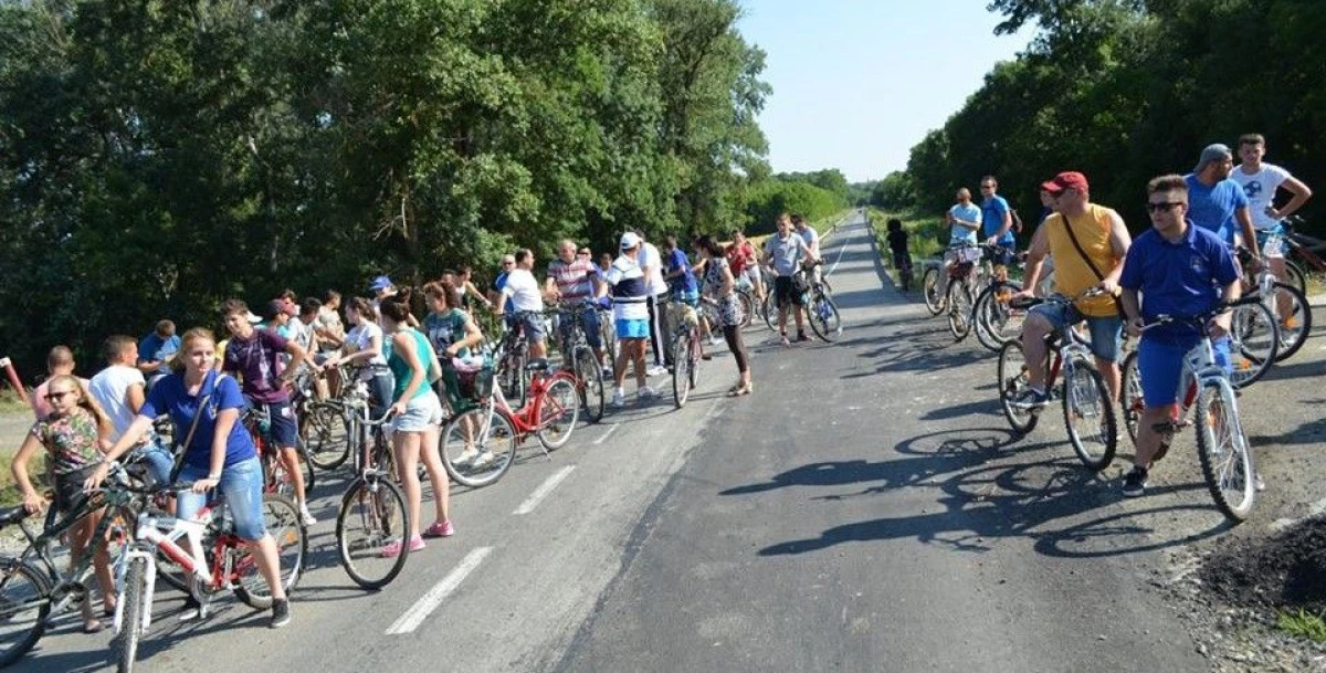 TRAIAN IGAȘ: ”ÎI INVITĂM PE ARĂDENI CU BICICLETA LA BEZDIN”