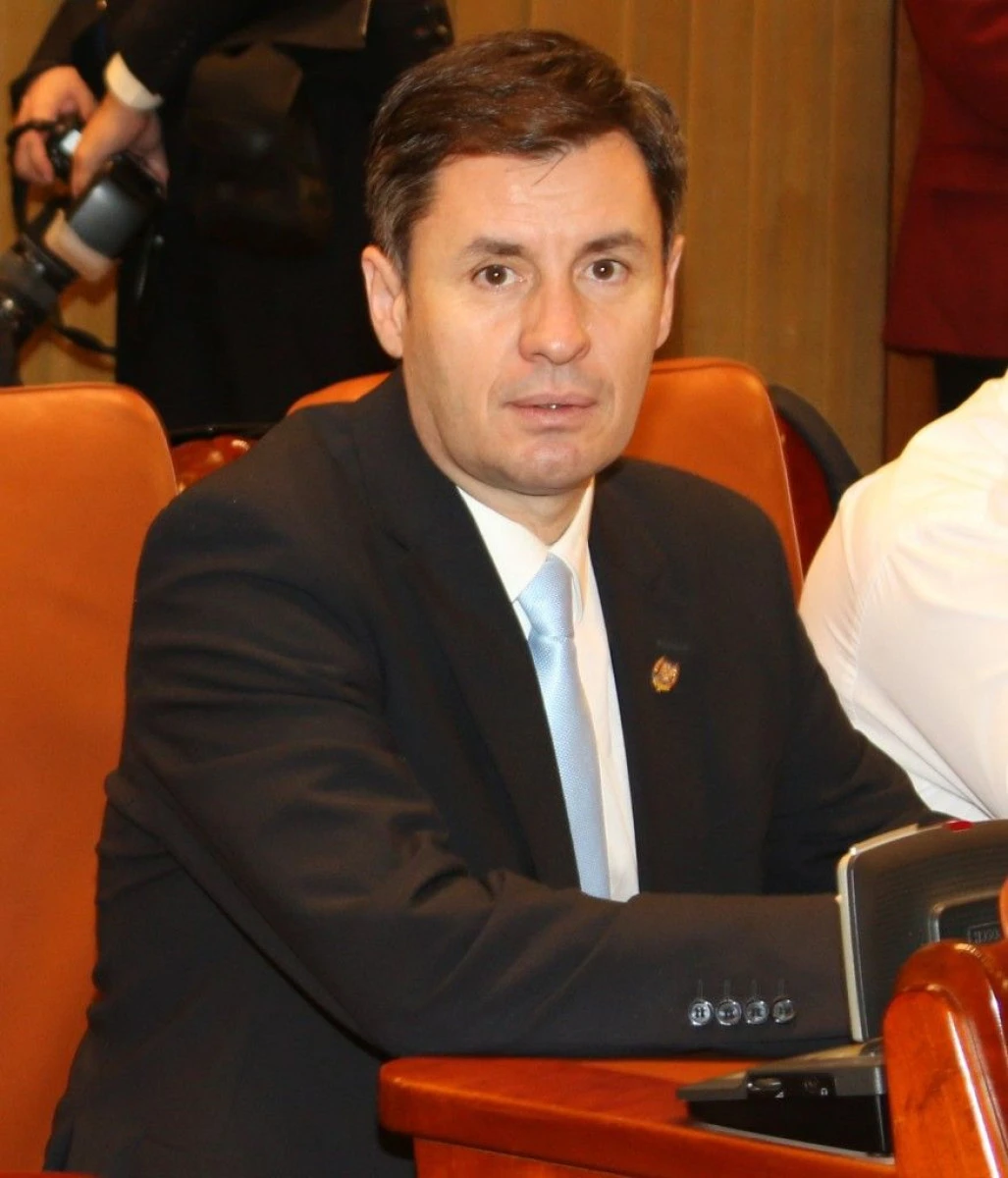 TRAIAN IGAS: "OPREA A FUGIT DE RESPONSABILITATE, ESTE O LASITATE!"