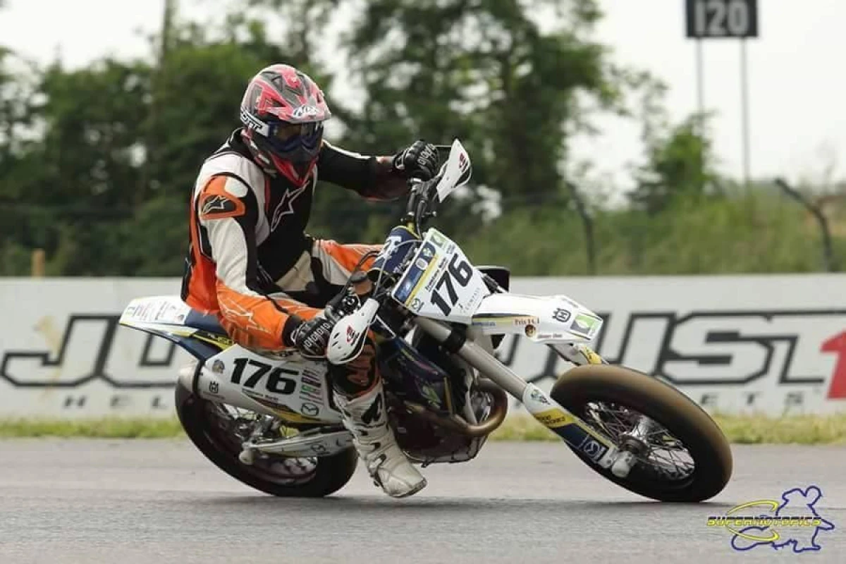 TRĂISTARU IA VITEZĂ LA POZNAN, ÎN MONDIALUL DE SUPERMOTO