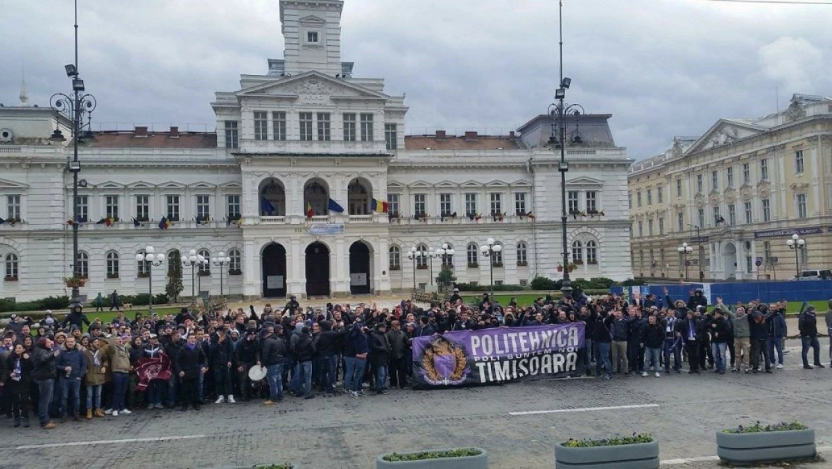 Traseu prin centrul Aradului. Au făcut jandarmii jocul galeriei timişorene?!