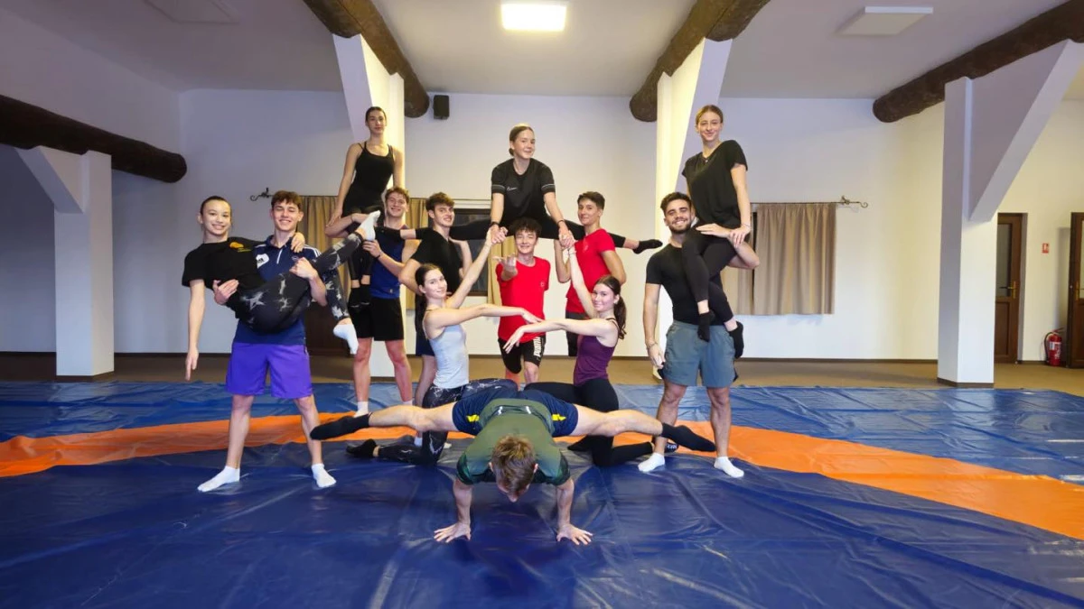 Trei arădeni sunt în cantonament cu lotul național de gimnastică aerobică
