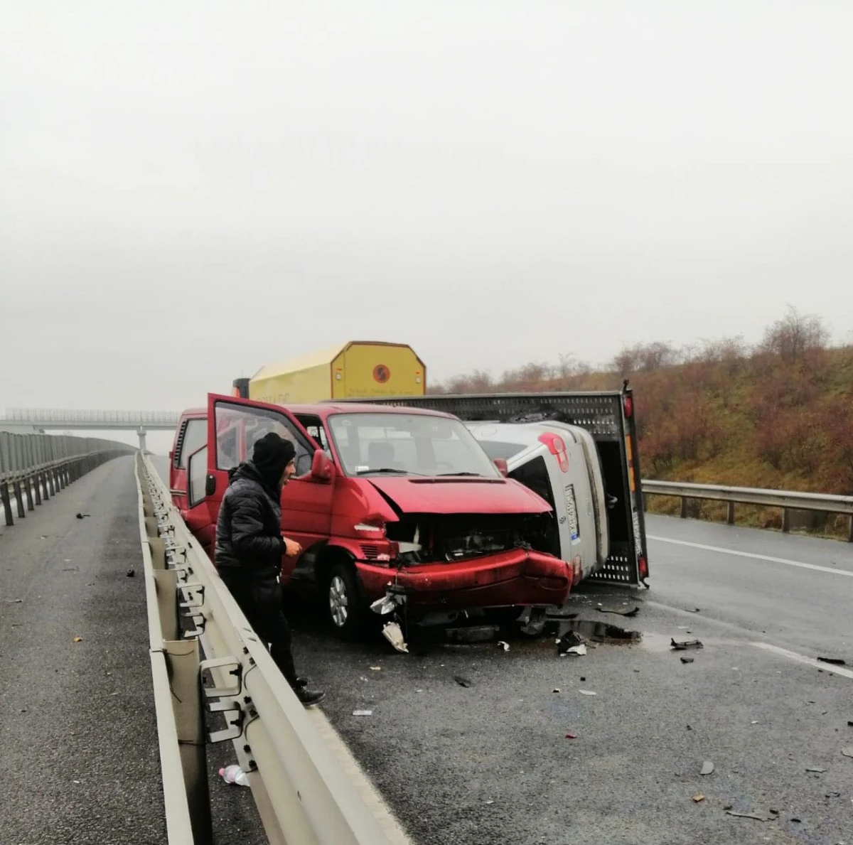 Trei autovehicule au fost implicate într-un accident pe A1, sensul Timişoara - Arad