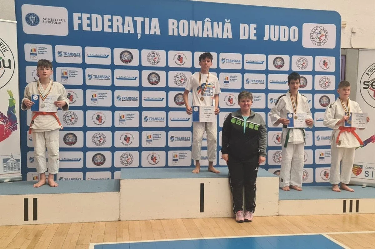 Trei medalii naționale pe tatami pentru CSM Arad. Bogdan Georgescu este campion la U14!