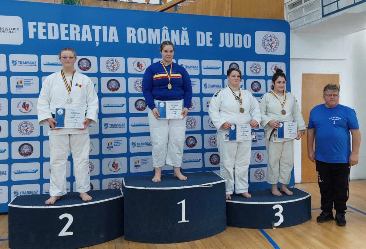 Trei medalii pe tatami la finala națională U18, CSM Arad - primul loc în clasamentul pe cluburi! (FOTO)