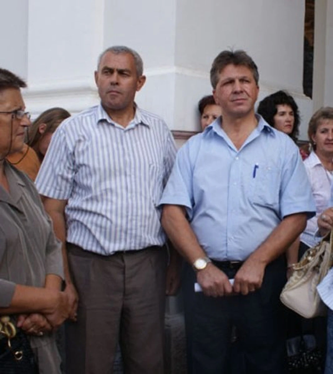 Trei profesori din Arad, lideri de sindicat, au fost „cumpărați“ de Ministerul Educației și vor face figurație la catedră. Salarii vor încasa însă pentru asta