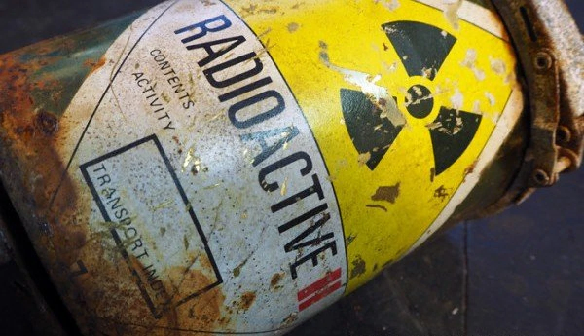 Trei recipiente cu uraniu sărăcit au fost furate din curtea unei firme din Vladimirescu