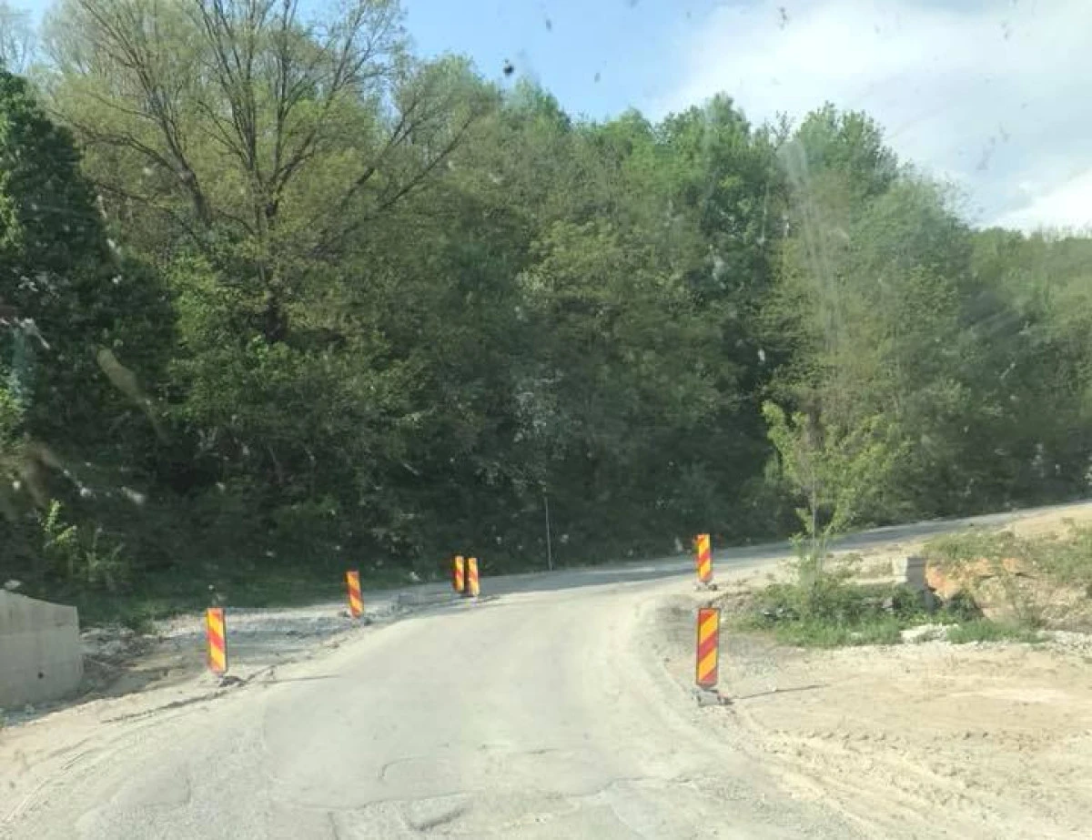 Tronsonul de drum Ioneşti-Vârfurile va fi reabilitat pe fonduri guvernamentale