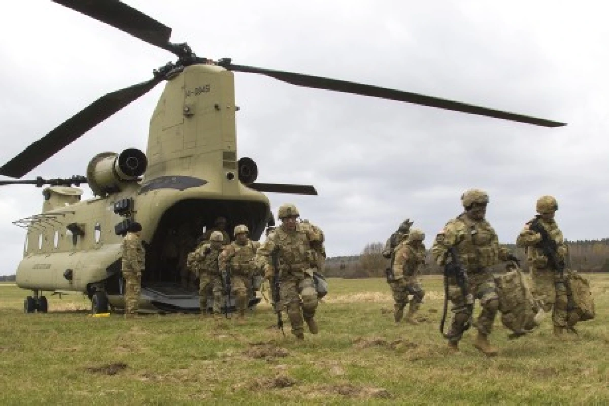 Trump anunță trimiterea a 5.000 de militari americani în Polonia