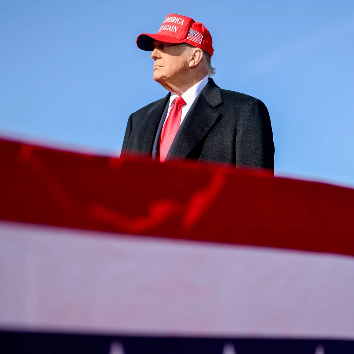 Trump spune că ar putea declara Strâmtoarea Ormuz „teritoriu american”