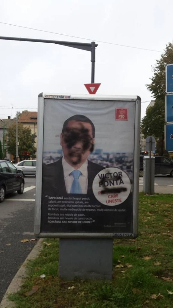 TRUPELE LUI FALCA AU VOPSIT PANOURILE ELECTORALE DIN CENTRUL ARADULUI