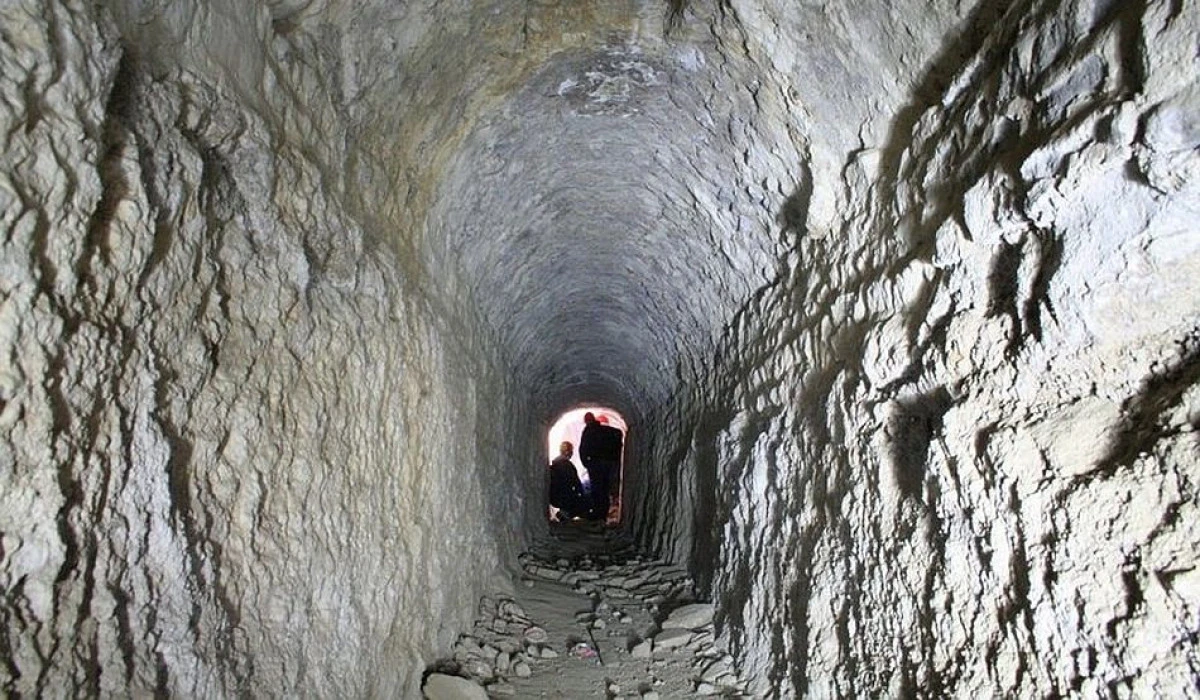 TUNELURILE SECRETE ALE ROMANIEI. DOUA SE AFLA IN JUDETUL ARAD