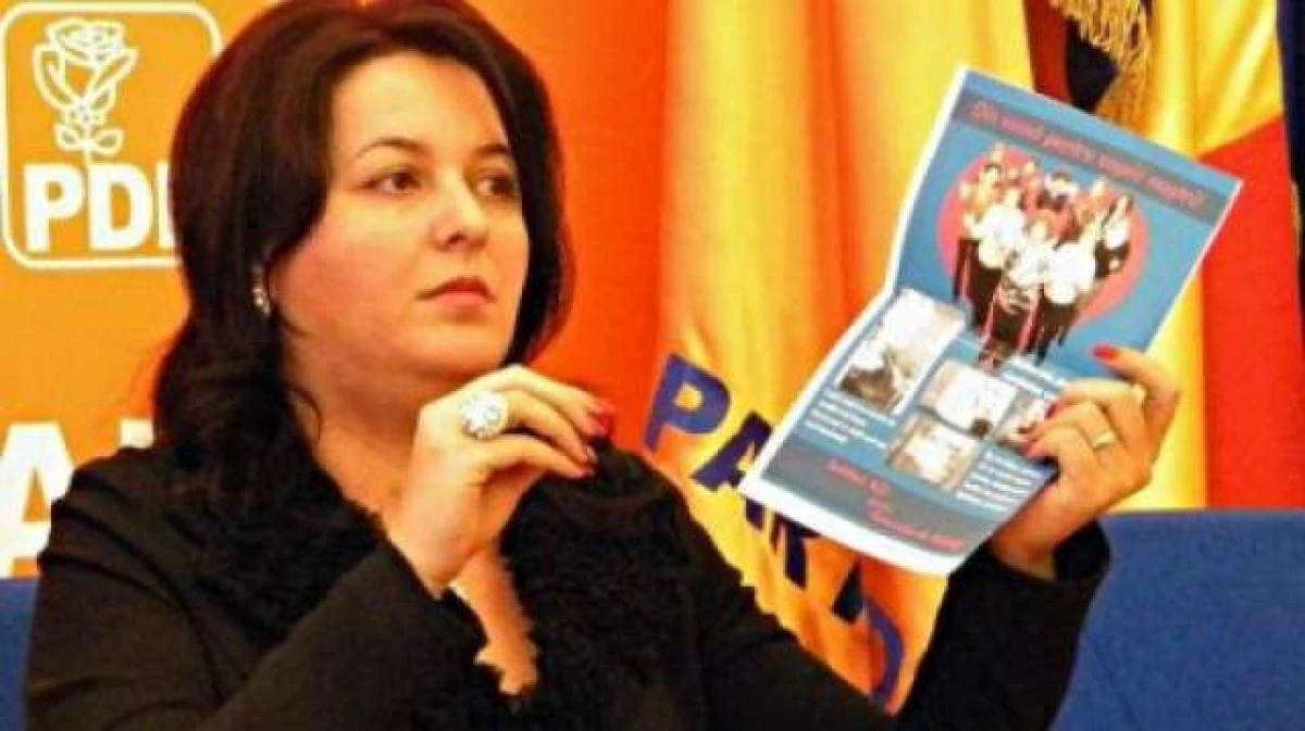 TUPEU DE INCOMPATIBIL: GEANINA PISTRU ANUNTA CA VA CANDIDA LA ALEGERI, DESI A PIERDUT PROCESUL CU ANI