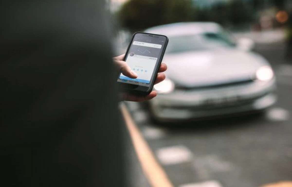 Uber, Bolt și Clever, interzise începând de astăzi