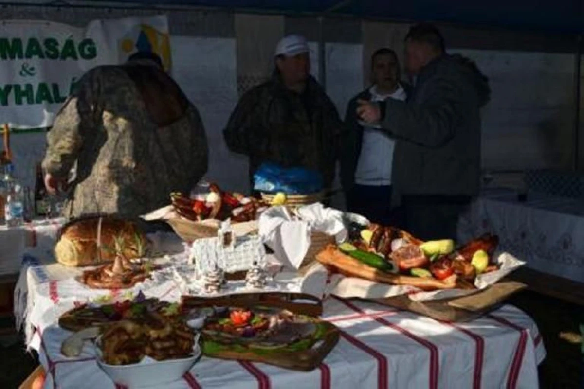 UDMR A DAT STARTUL CONCURSULUI DE TAIAT PORCI LA TASNAD