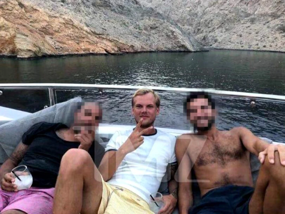Ultima poză cu Avicii, făcută cu o zi înaintea decesului