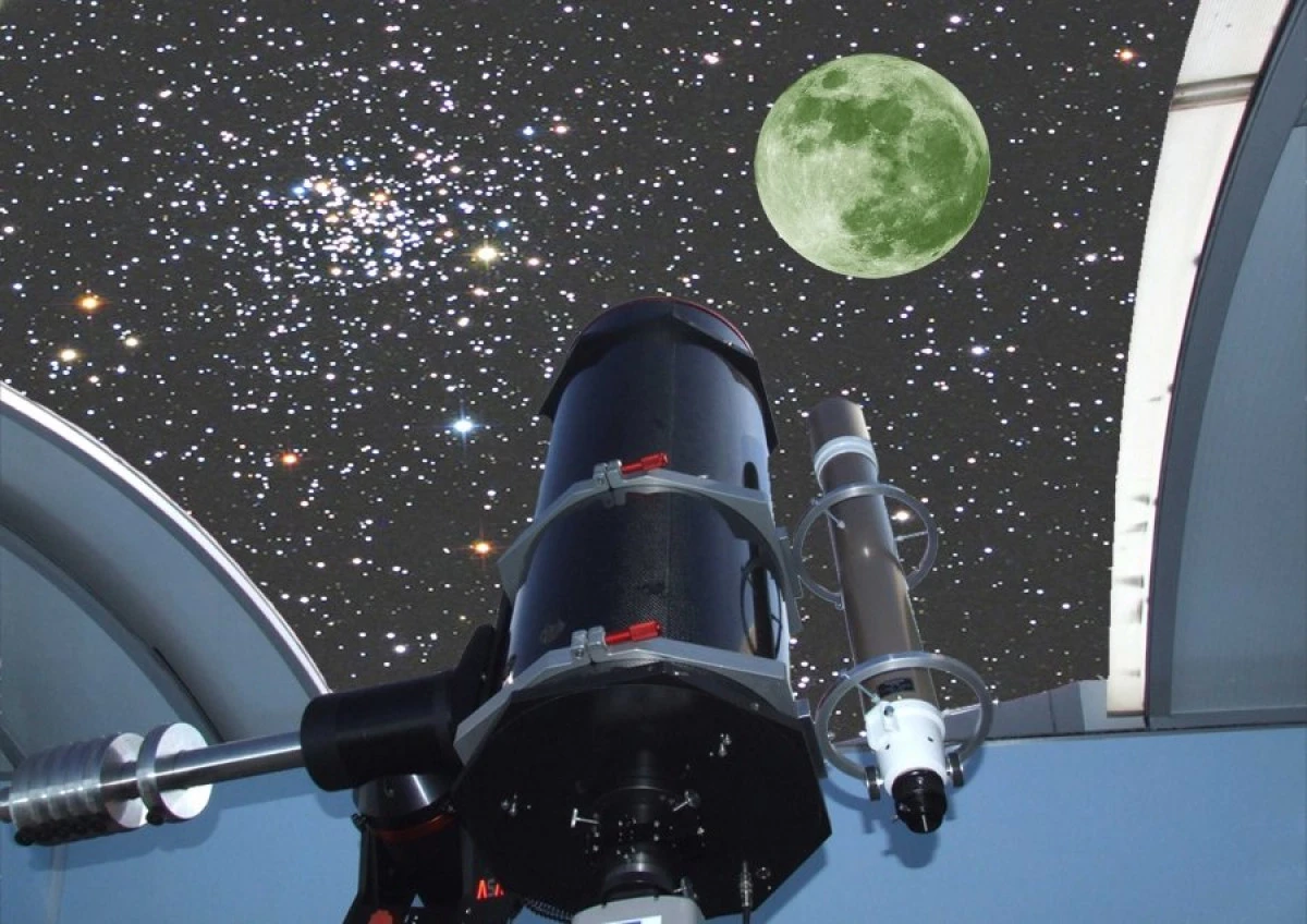 Un adolescent român pasionat de astronomie a descoperit o stea variabilă