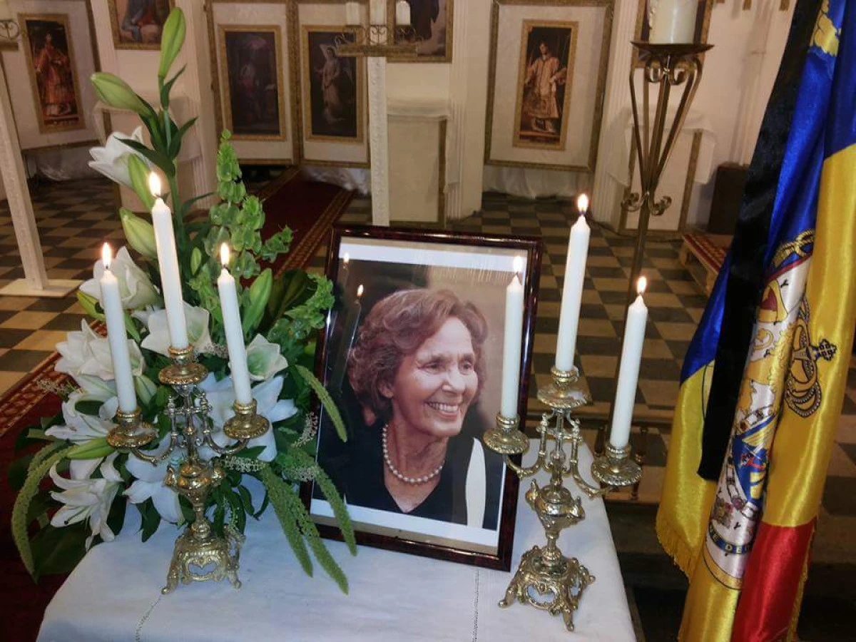 Un an de la înveșnicirea Reginei Ana