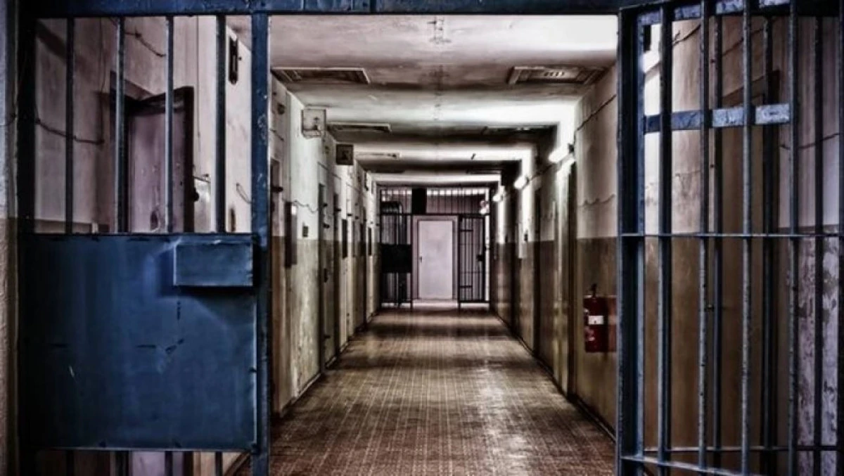 Un angajat al Penitenciarului Arad s-a împușcat în cap