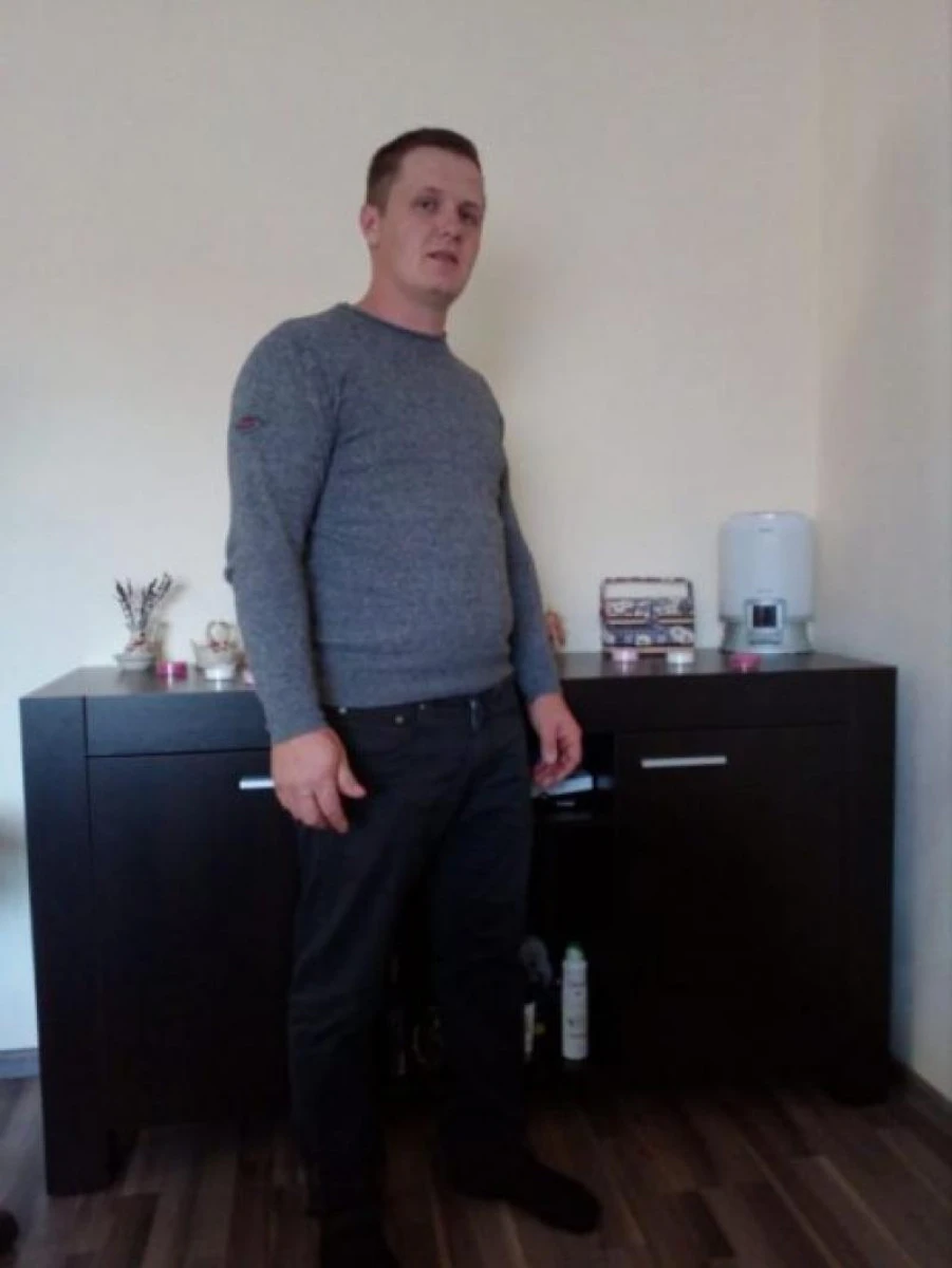 Un arădean a vândut un dulap vechi în care erau 95.000 de euro. Ce a urmat este extraordinar
