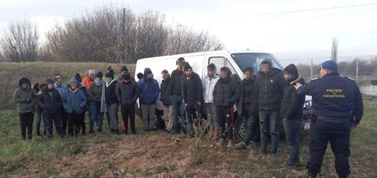 Un arădean și-a elaborat un adevărat grup infracțional organizat de trafic cu migranți