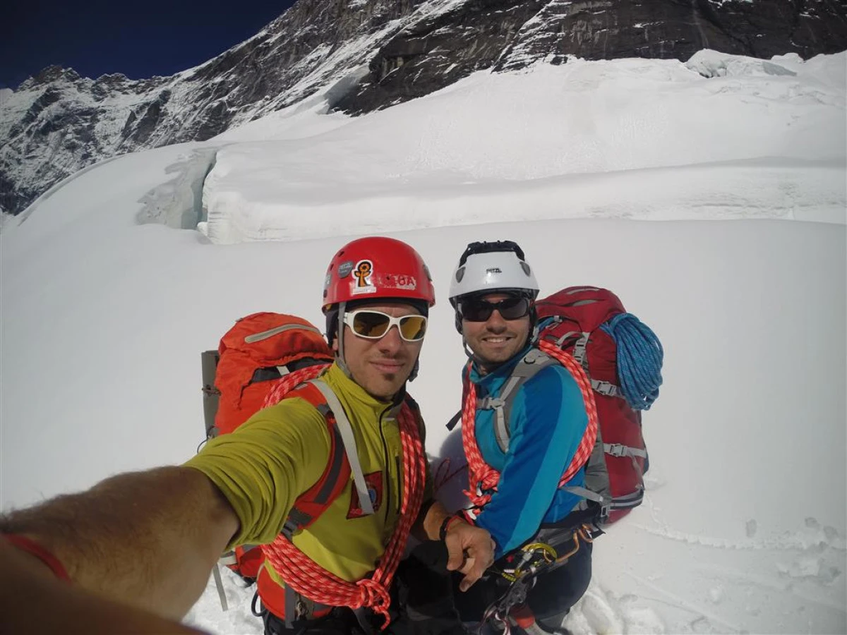 Un arădean și un timișorean, în expediție pe Vârful „Ama Dablam” – Himalaya