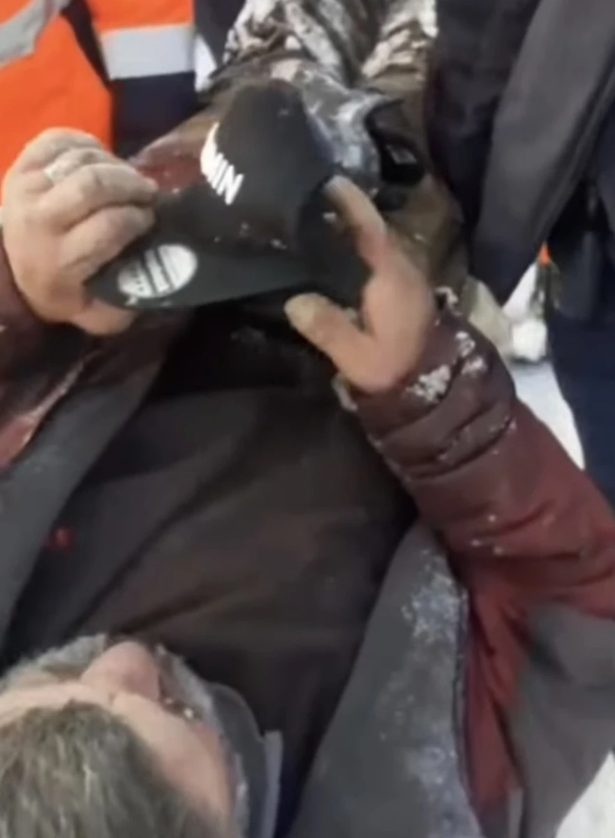 Un bărbat aproape degerat, salvat de agenții de la Poliția Transporturi Arad