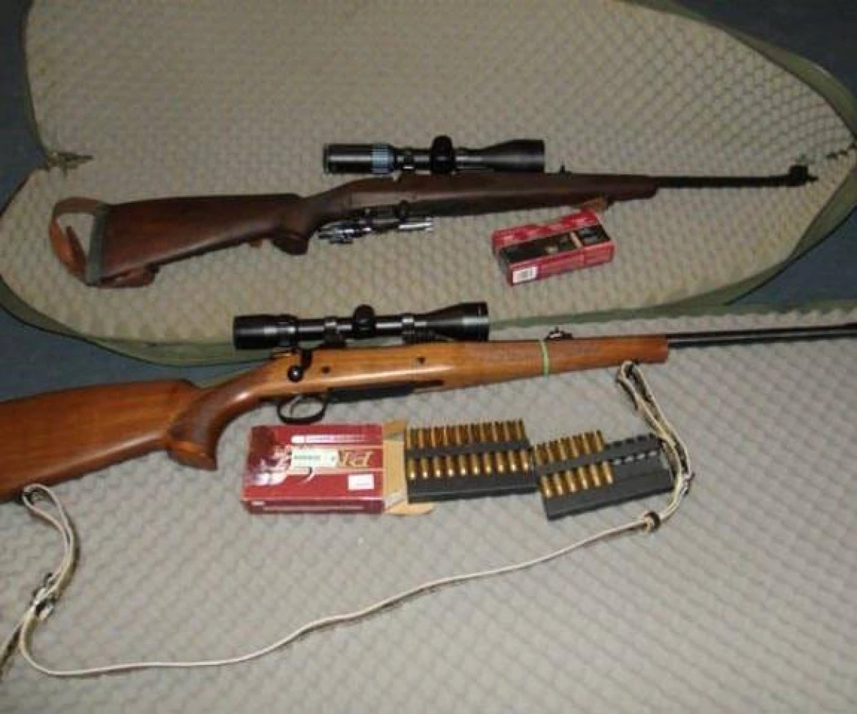 Un bărbat de 51 de ani s-a ales cu dosar penal pentru deținere de armă