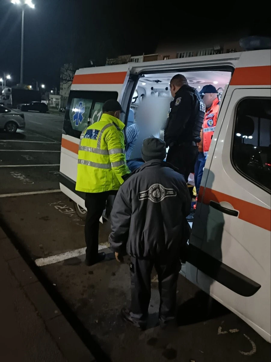 Un constănțean s-a certat cu toată lumea în Gara Arad și a terminat ziua la Psihiatrie