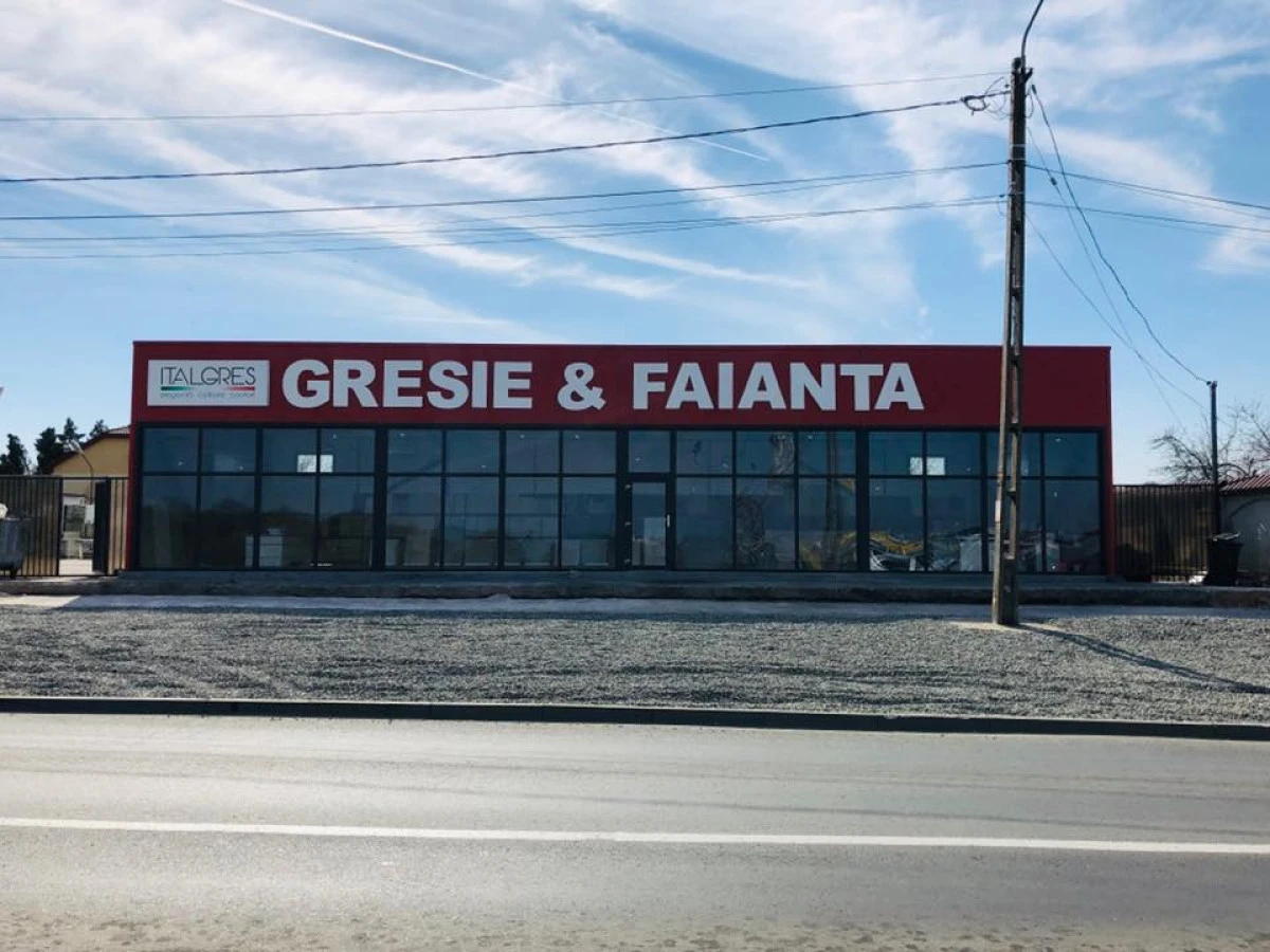 Un magazin cu gresie şi faianţă italiană şi-a deschis porţile în Arad!