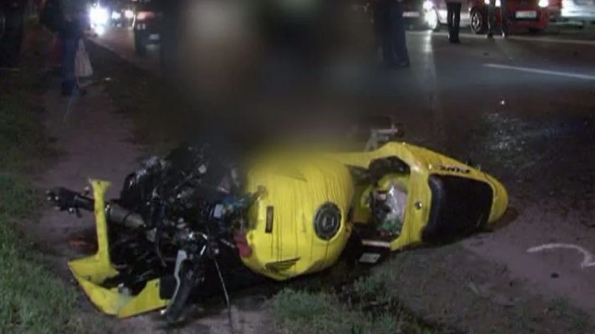 UN MOTOCICLIST AUSTRIAC A MURIT DECAPITAT, DUPA CE S-A IZBIT DE O AUTOUTILITARA