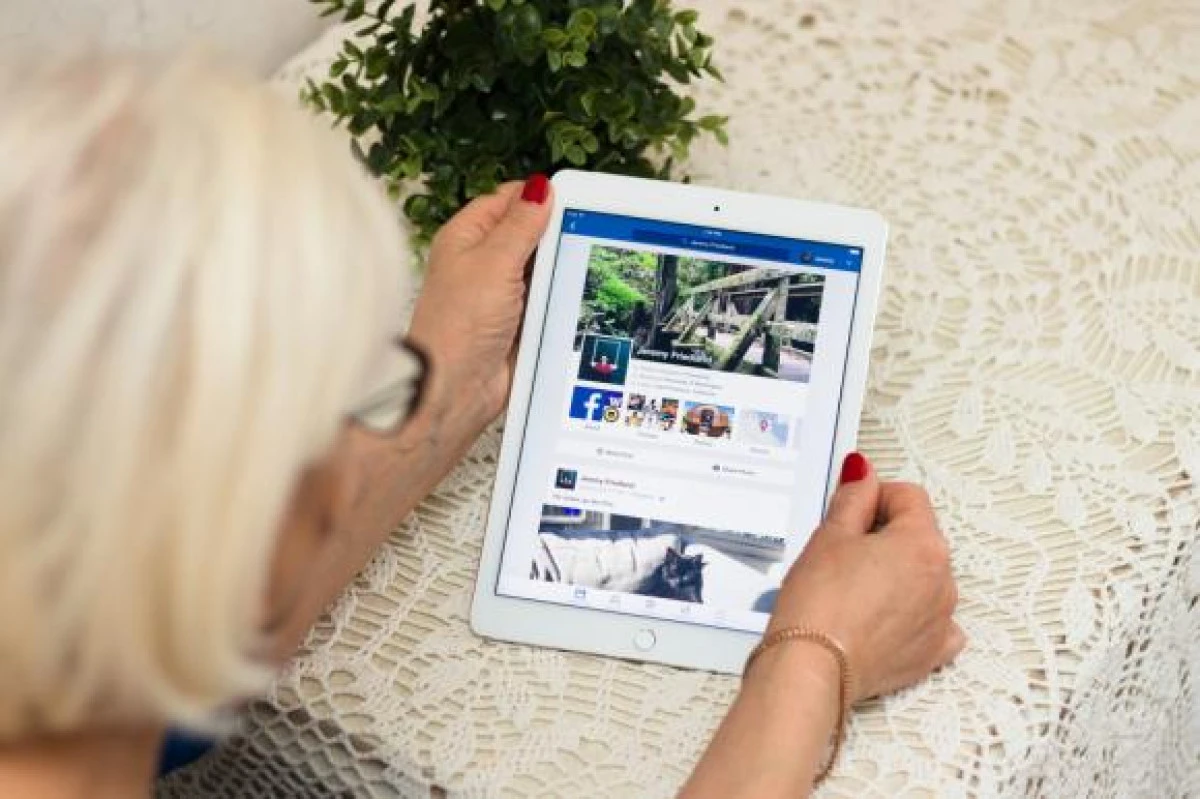 Un nou tip de înșelăciune online. Cum a trimis o româncă 11.400 de euro unui american