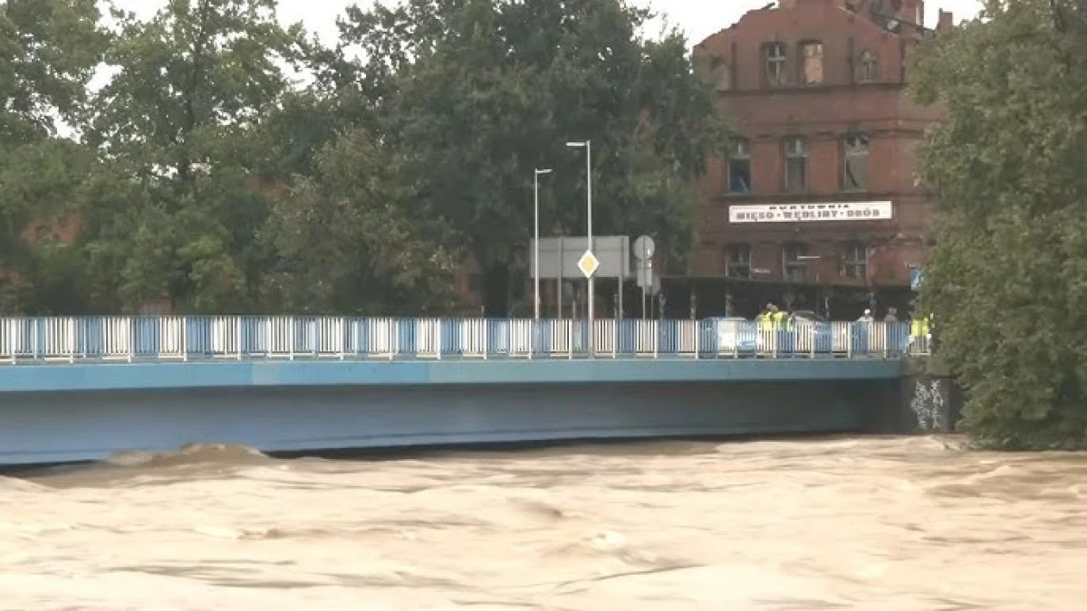 Un oraș întreg din Polonia evacuat, pericolul ca un dig să se spargă e uriaș