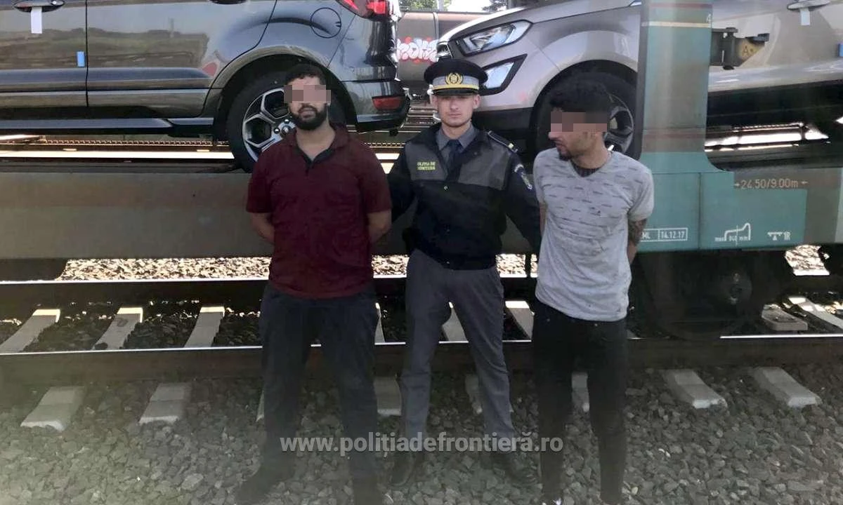 Un sirian și un marocan, ascunşi pe platforma unui tren de marfă, depistaţi la P.T.F Curtici   