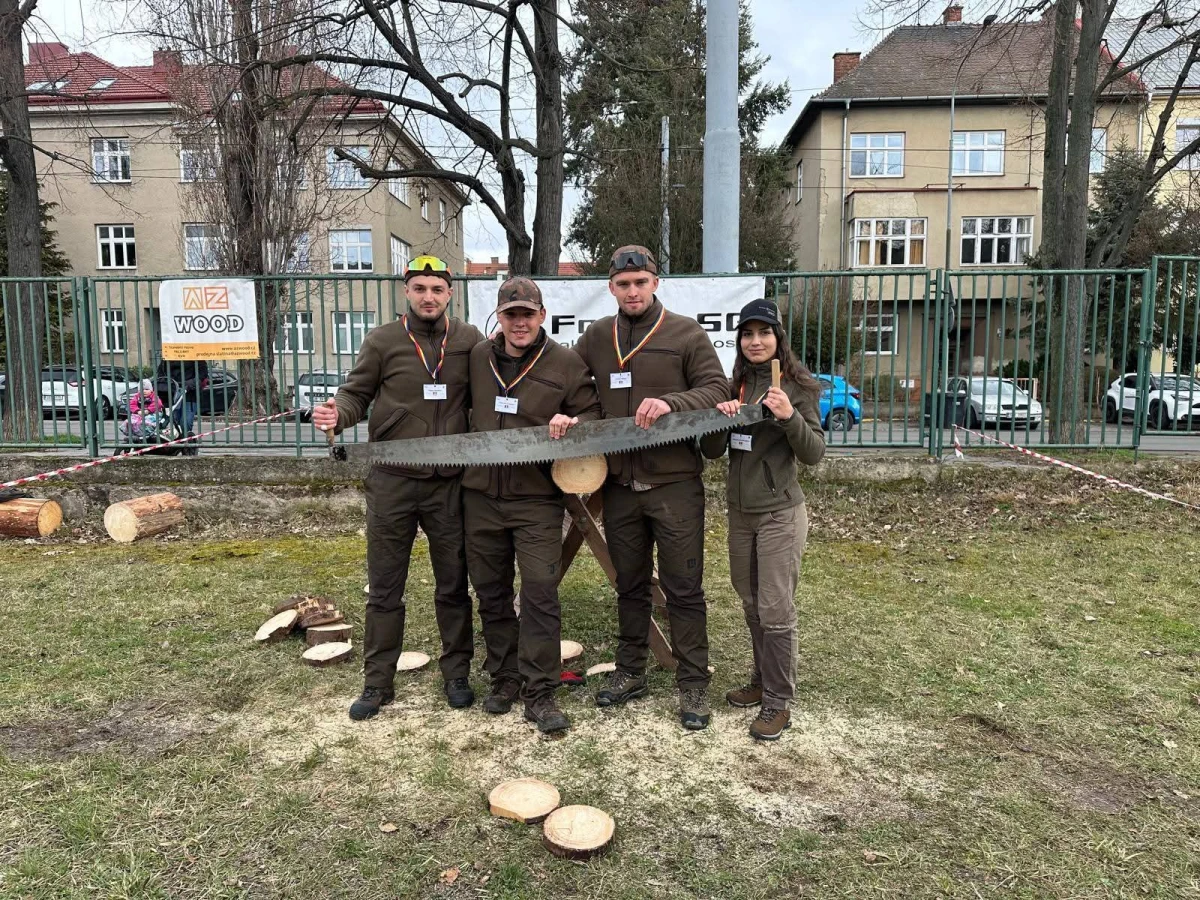 Un student din Lipova, în fruntea unui concurs internațional. Echipa României conduce la Forestry Versatility din Cehia