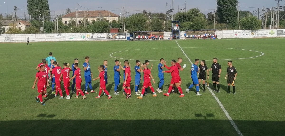 Unirea Sântana câștigă la graniță și e lider solitar în Liga 4 Arad, victorie și pentru felnăcani