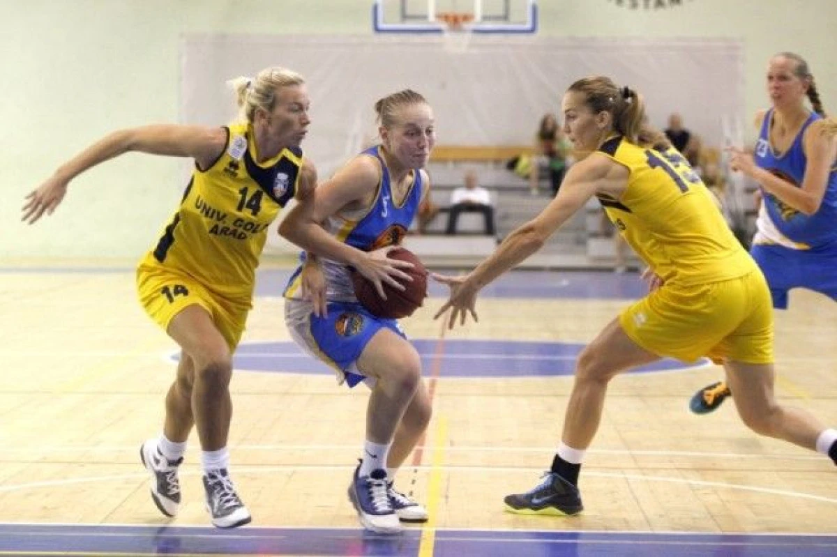 UNIV.GOLDIS ICIM A INCHEIAT PE LOCUL TREI IN SLOVACIA