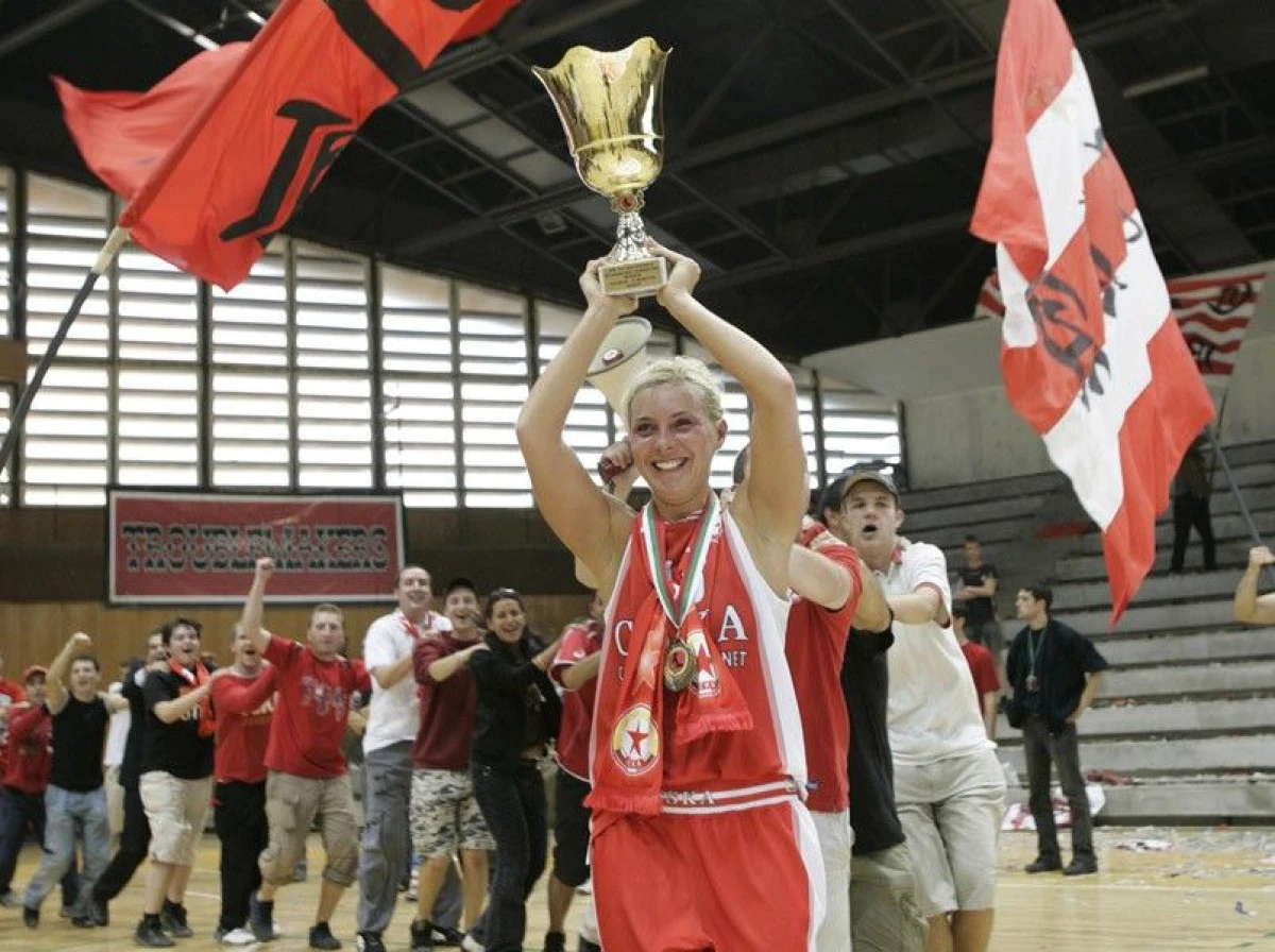 UNIV.GOLDIS ICIM ARAD SI-A ADUS CONDUCATOARE DE JOC DIN SERBIA