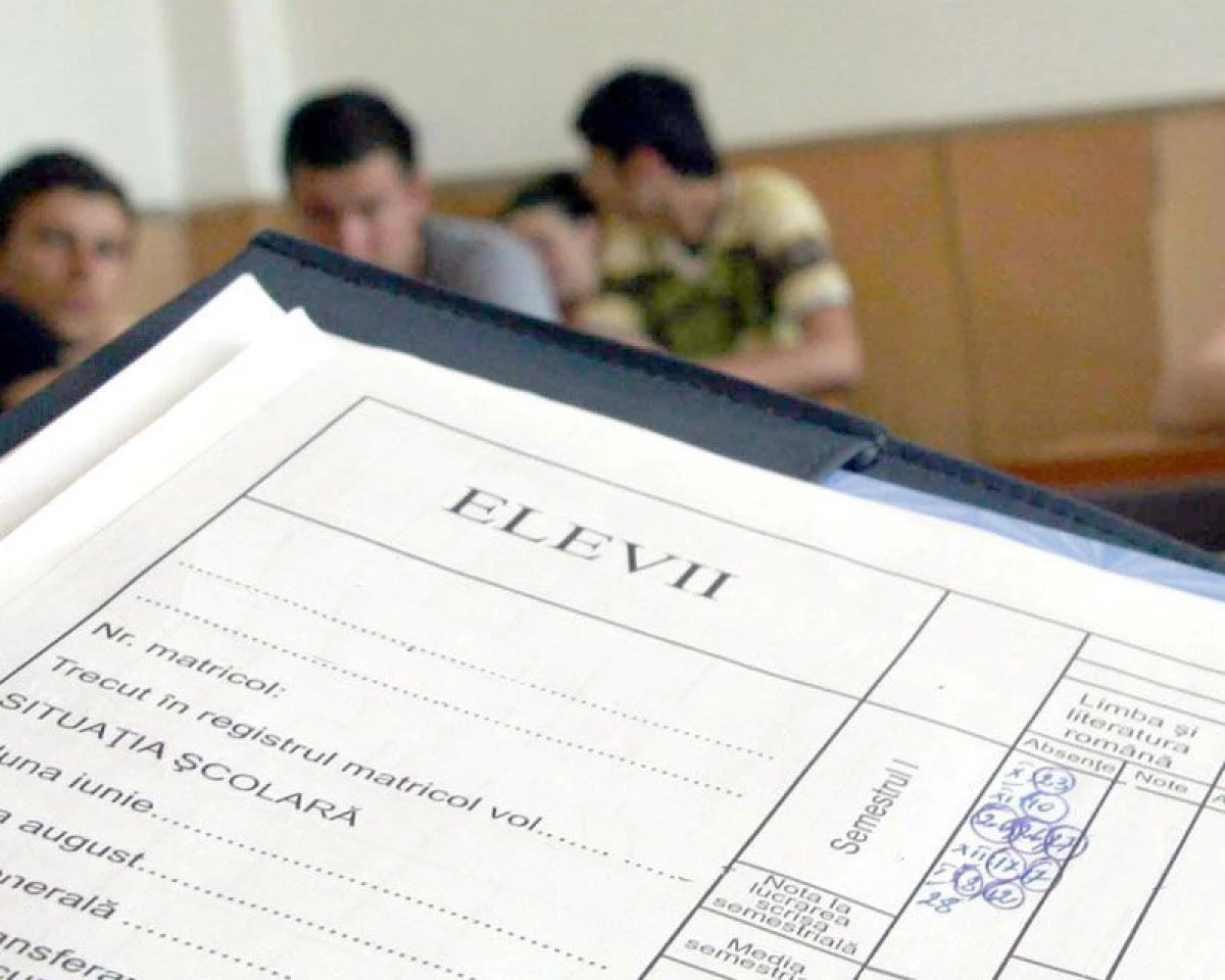 UNUL DIN CINCI TINERI DE 18-24 DE ANI PĂRĂSEȘTE ȘCOALA